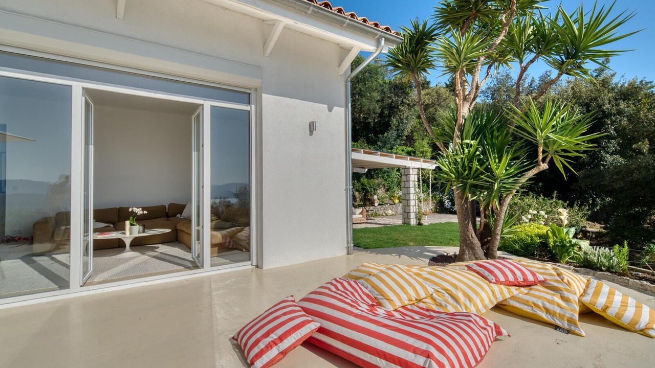 Photo of Patio Balcony in California - Pezou