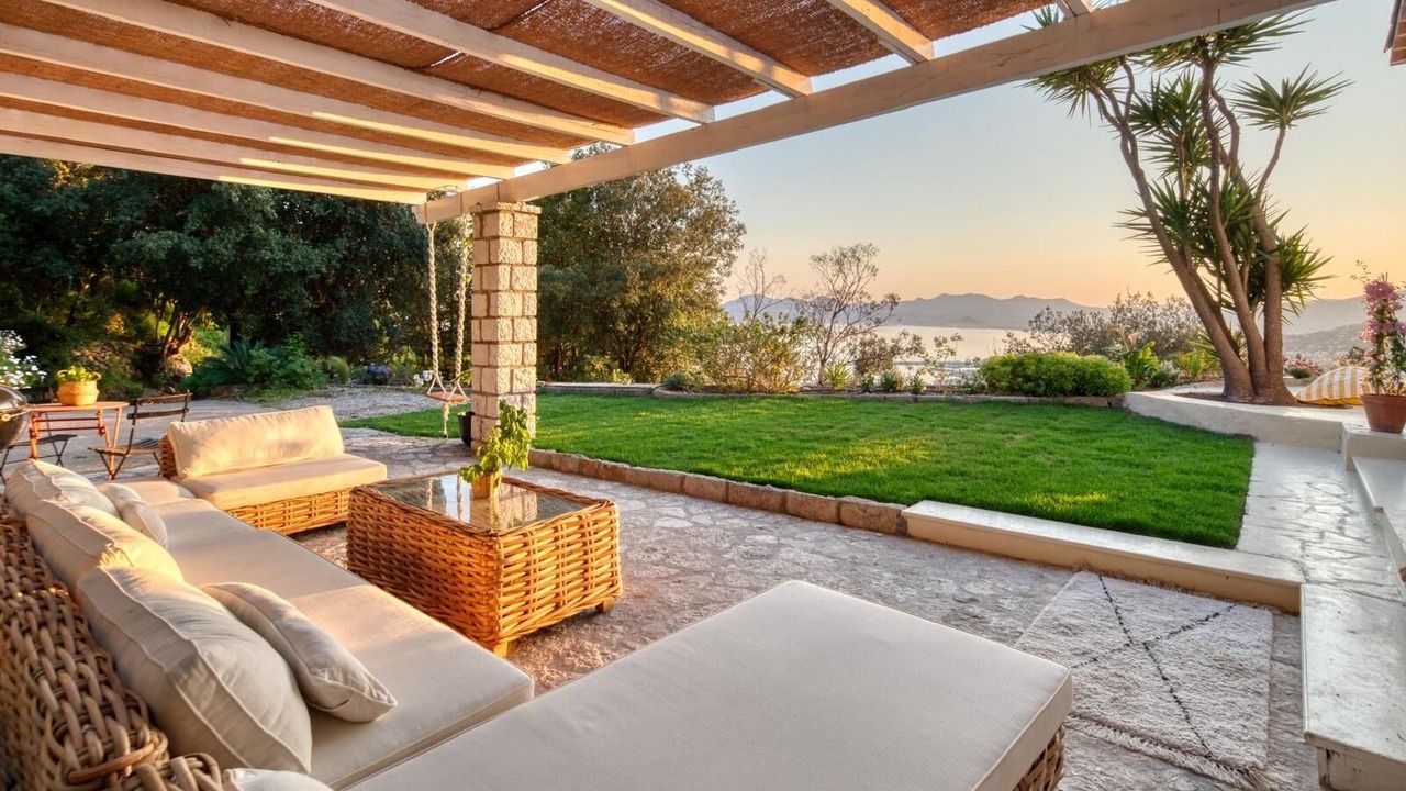 Photo of Patio Balcony in California - Pezou