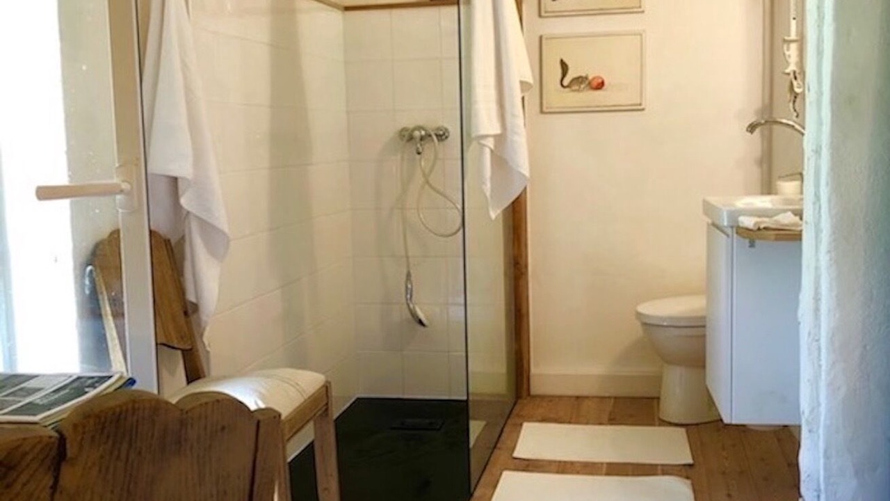 Photo of Bathroom in Reallon