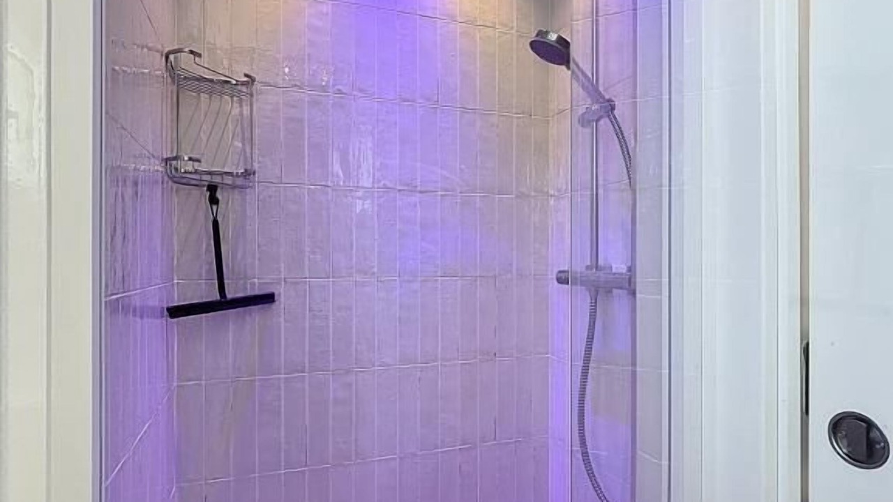 Photo of Bathroom in Prado - Republique