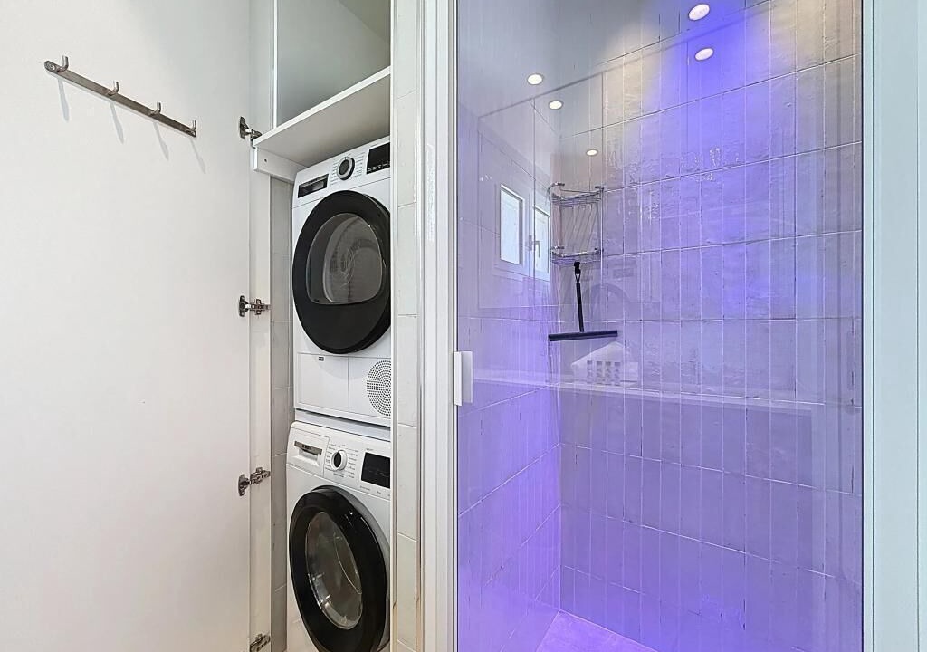 Photo of Bathroom in Prado - Republique