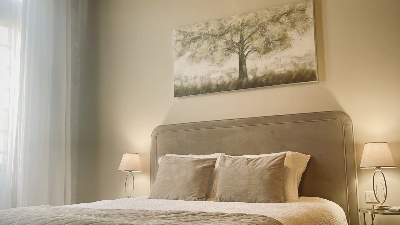 Photo of Bedroom in Aigues-Mortes Medieval City