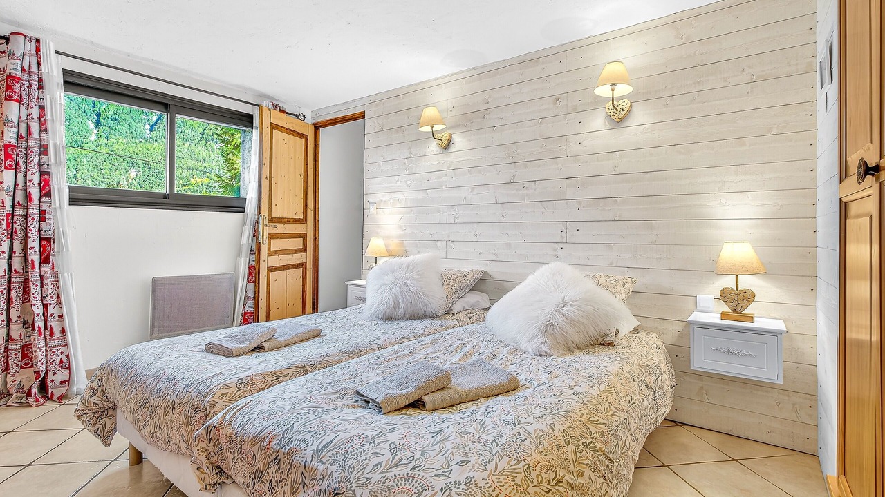 Photo of Bedroom in Beauvezer