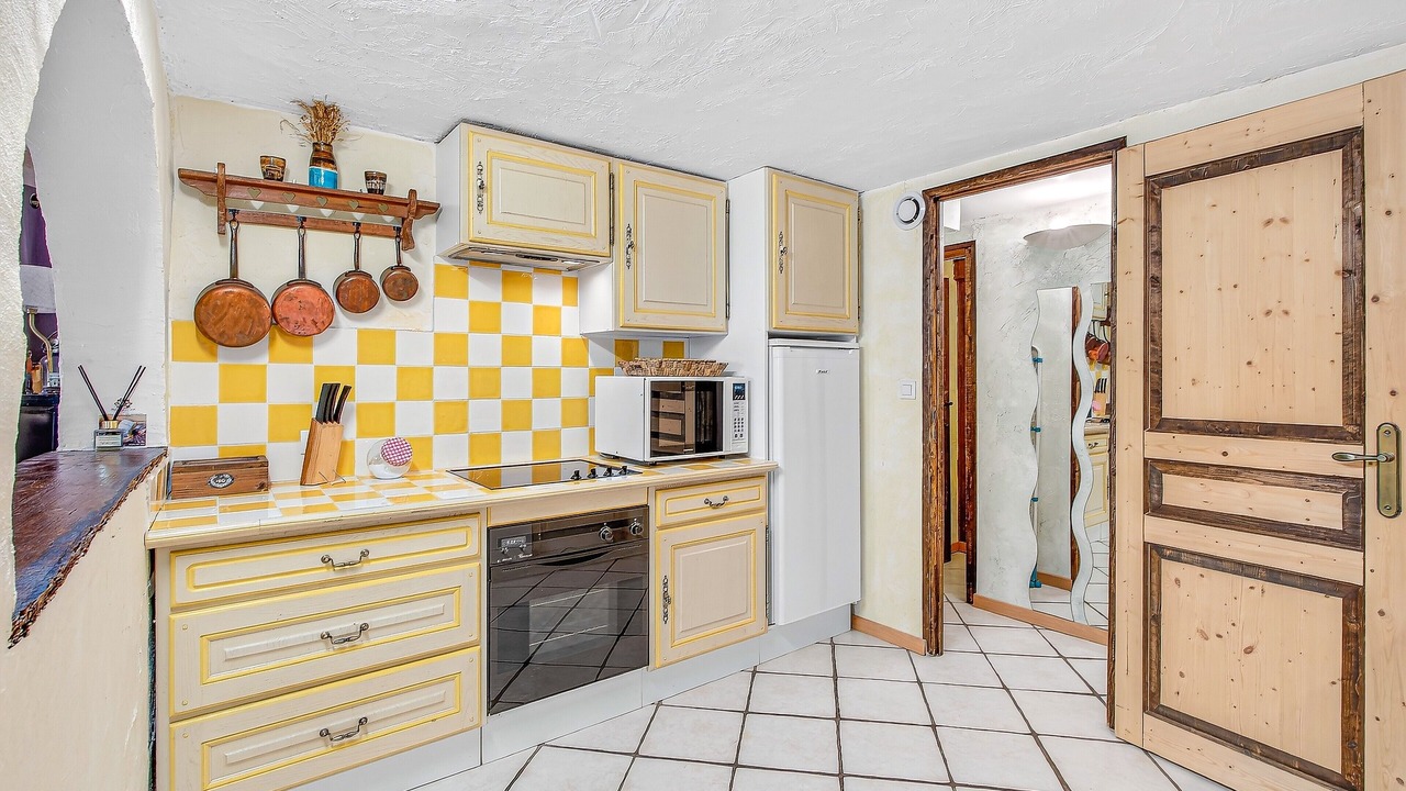 Photo of Kitchen in Beauvezer