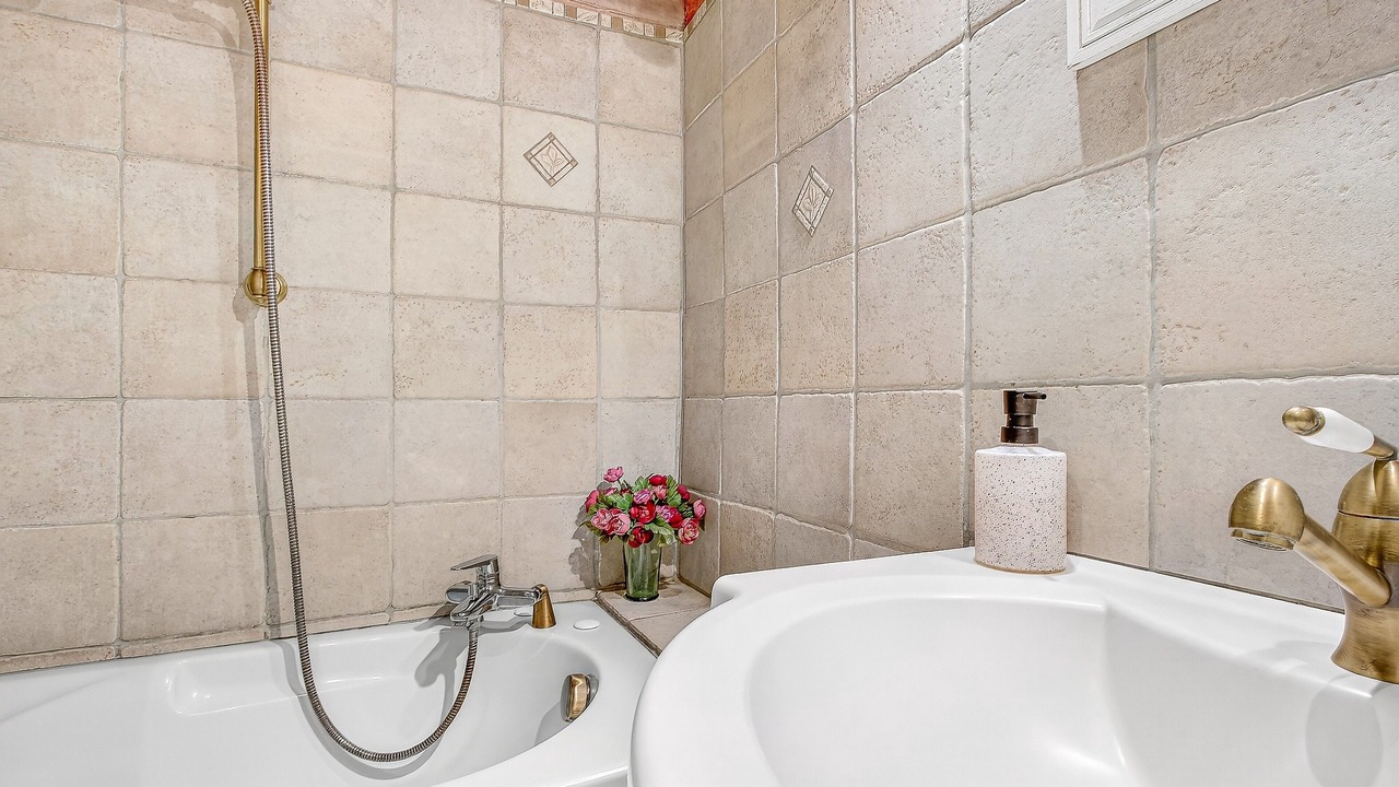 Photo of Bathroom in Beauvezer