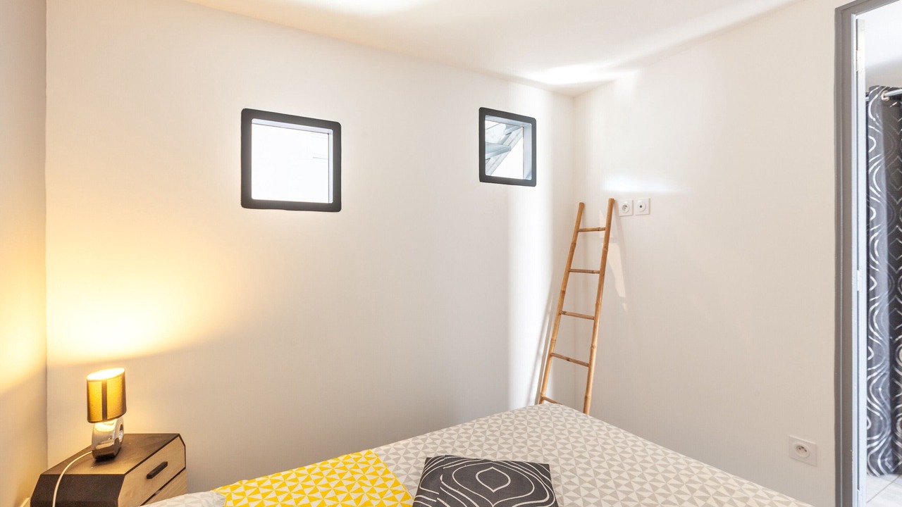 Photo of Bedroom in Saint-Mitre-les-Remparts