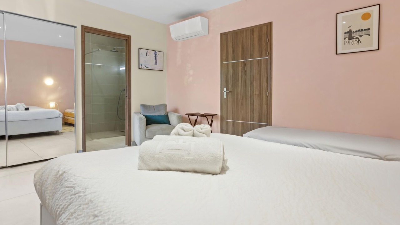 Photo of Bedroom in Boulouris-sur-Mer