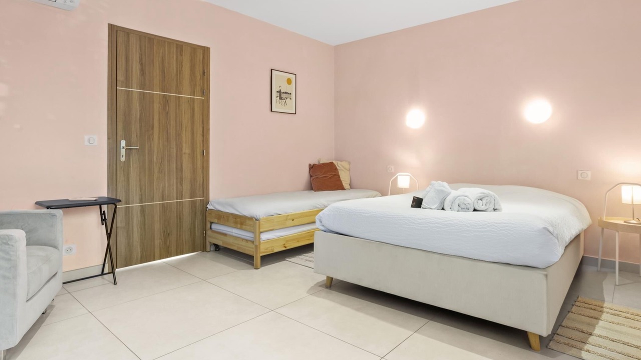 Photo of Bedroom in Boulouris-sur-Mer