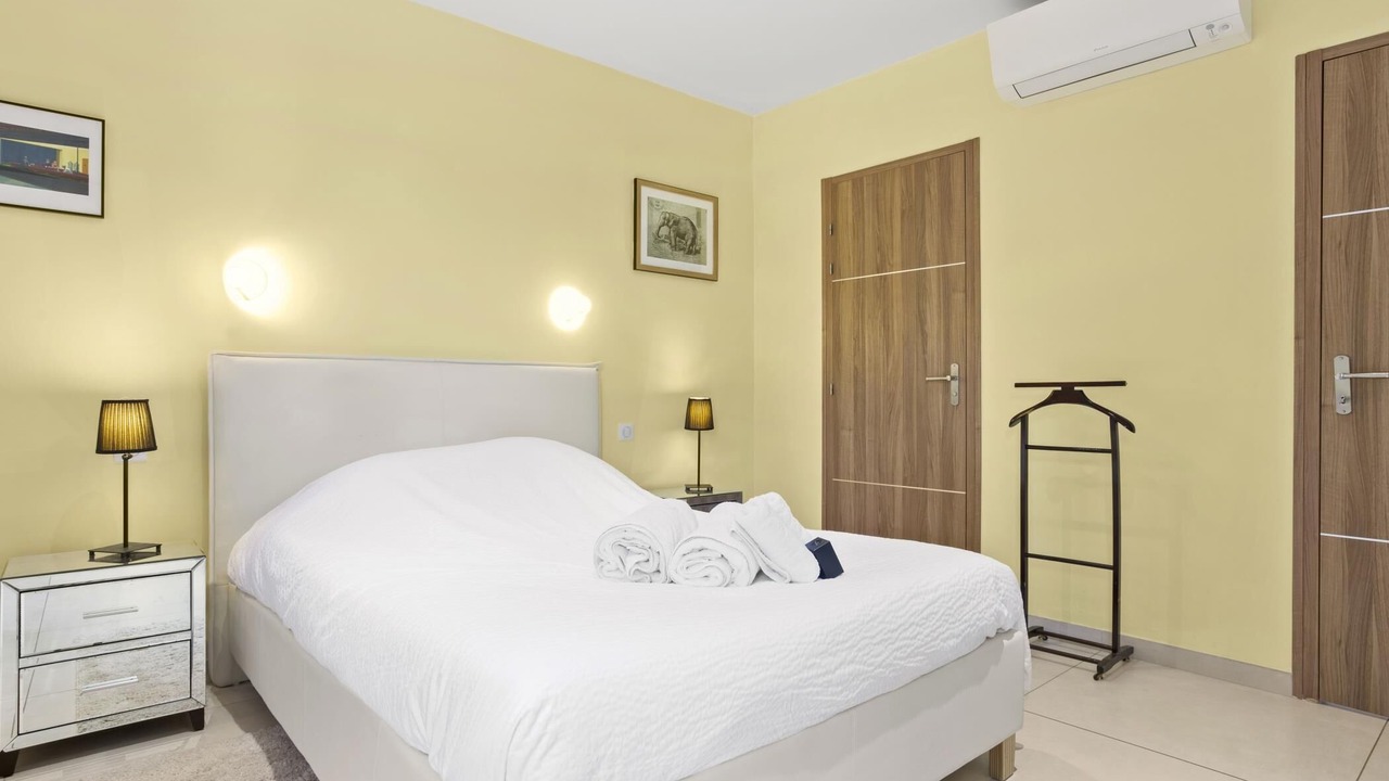 Photo of Bedroom in Boulouris-sur-Mer