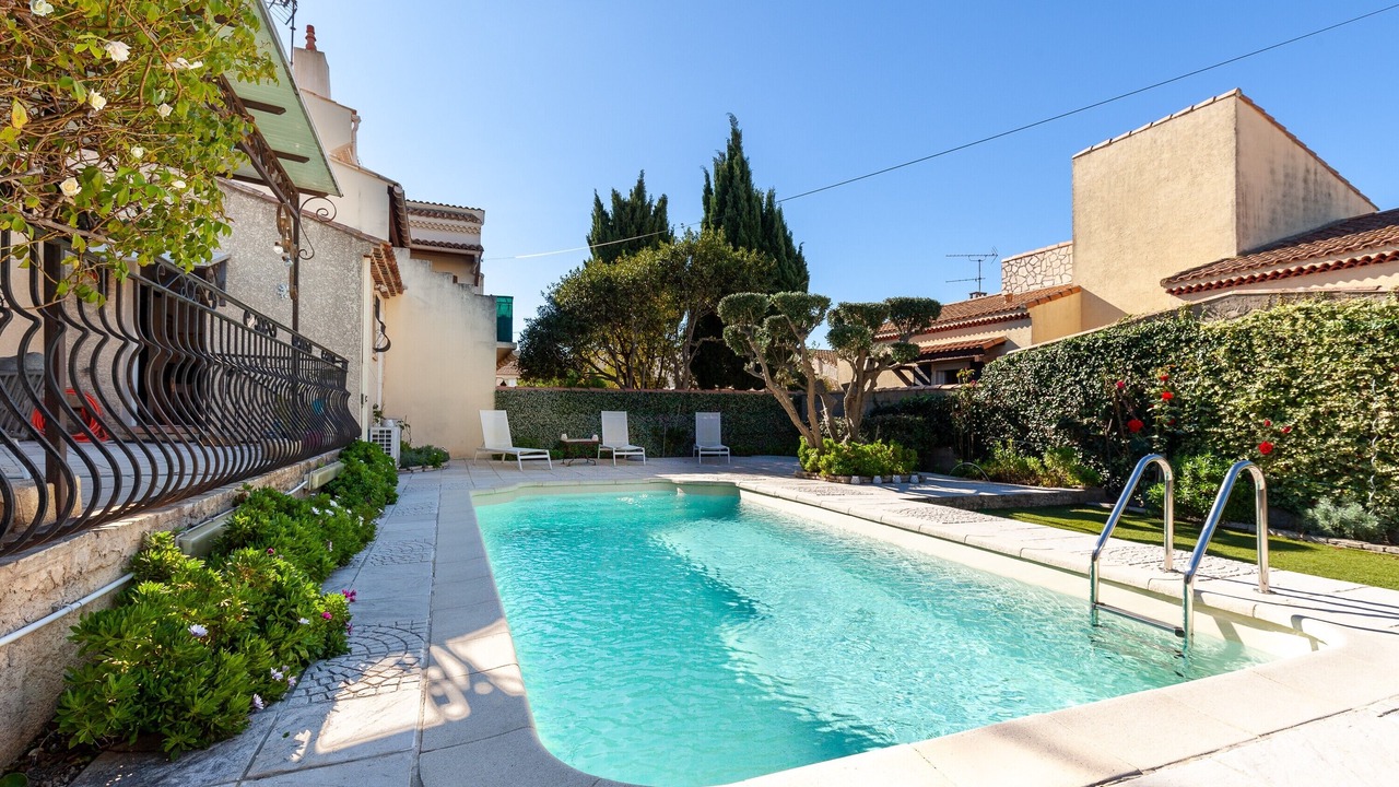 Photo of Outdoor in Port-Saint-Louis-du-Rhone