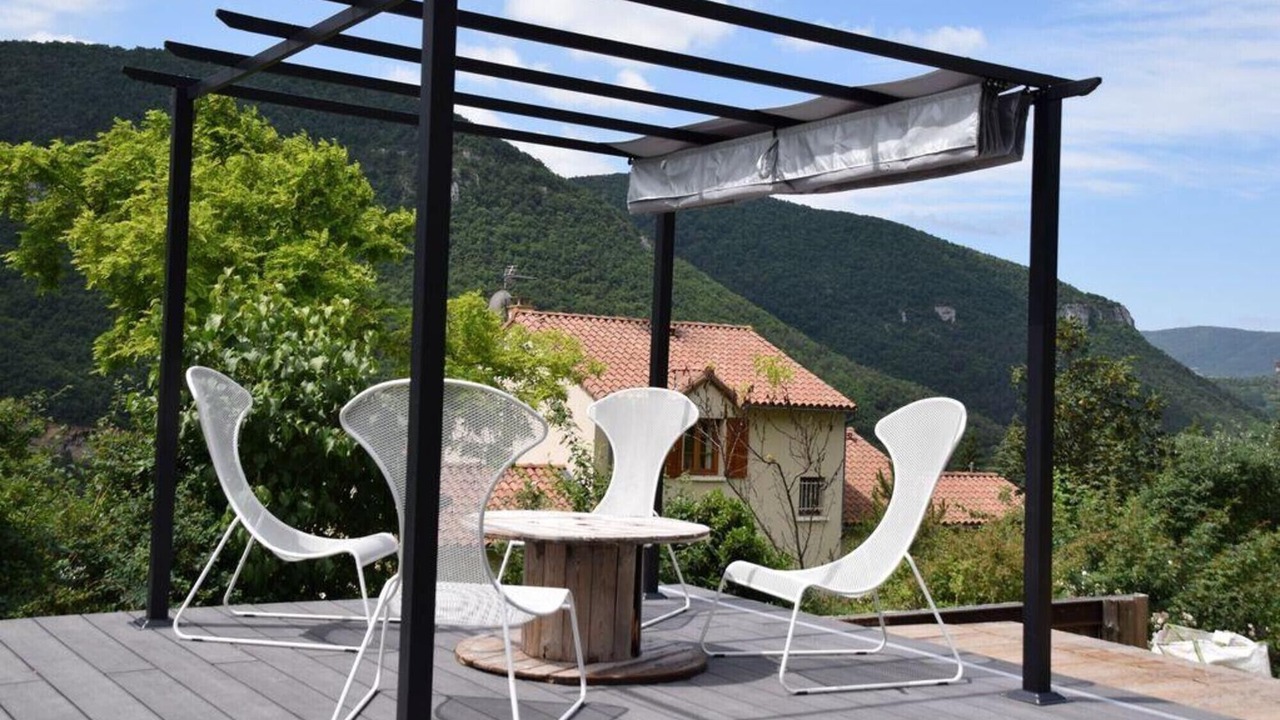 Photo of Outdoor in Mostuejouls