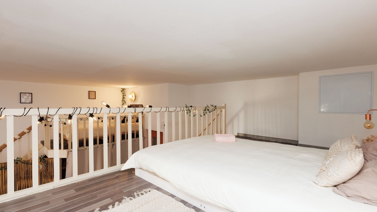 Photo of Bedroom in Carnot