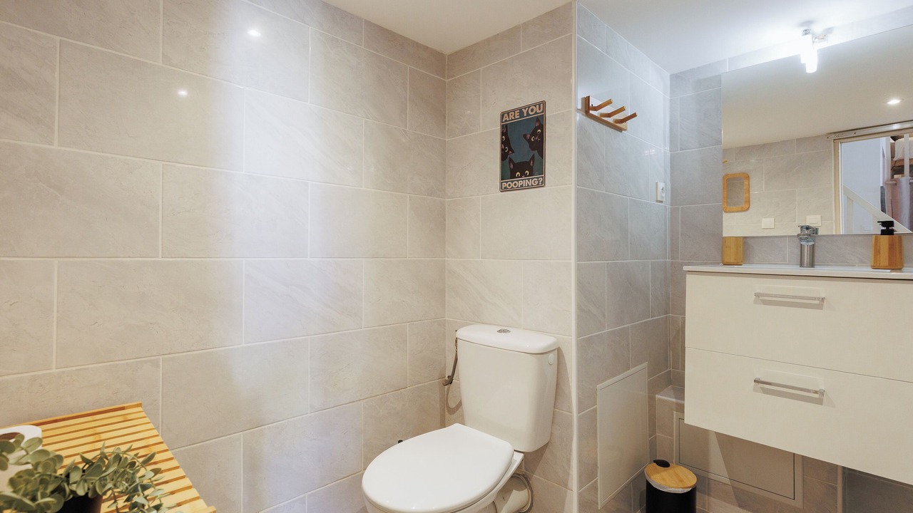 Photo of Bathroom in Carnot
