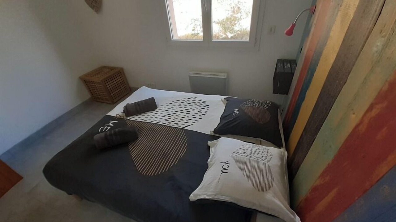 Photo of Bedroom in Boisseron