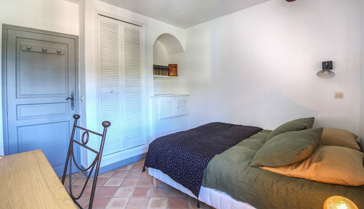 Photo of Bedroom in St.-Remy-de-Provence