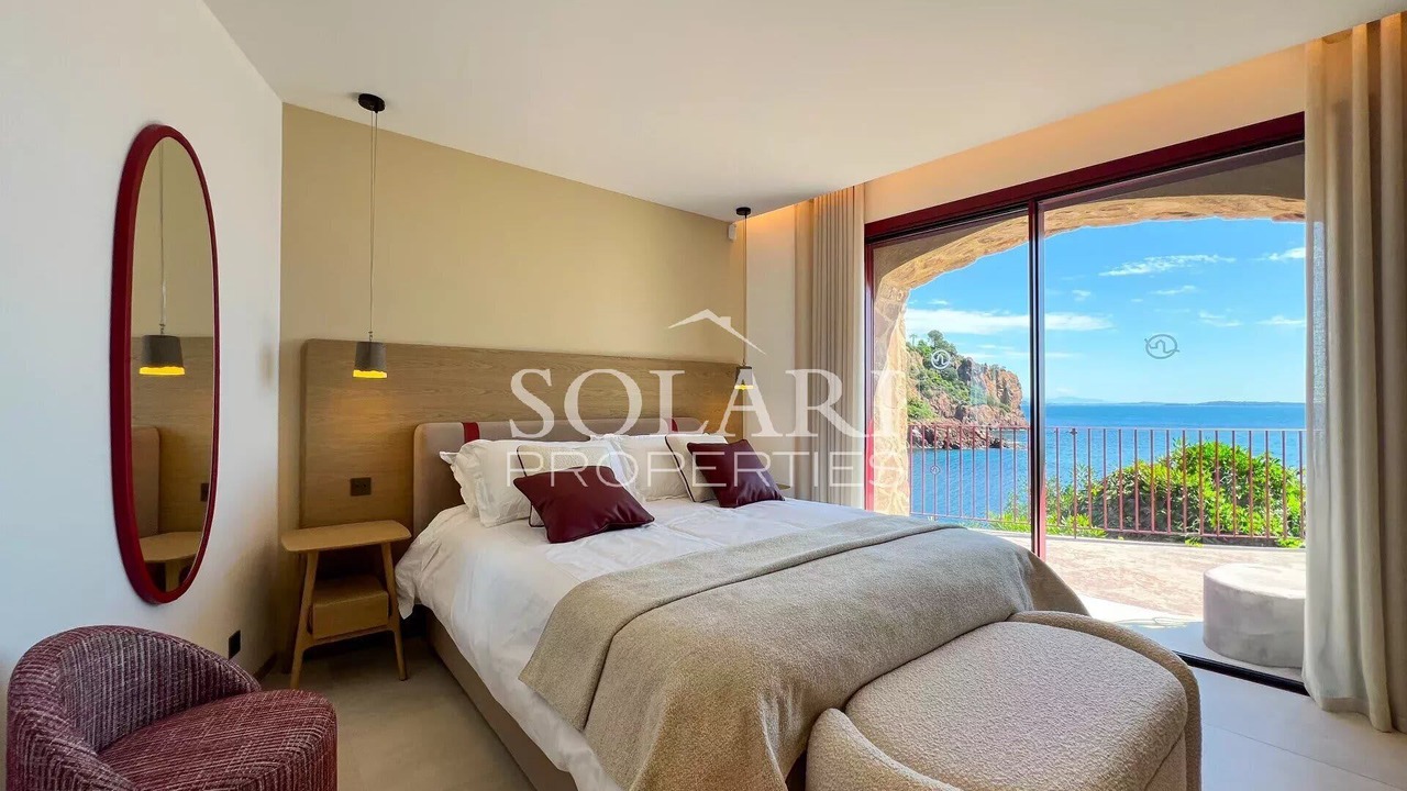 Photo of Bedroom in Theoule-Superieur