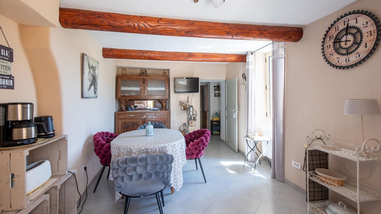 Photo of Bedroom in Saignon