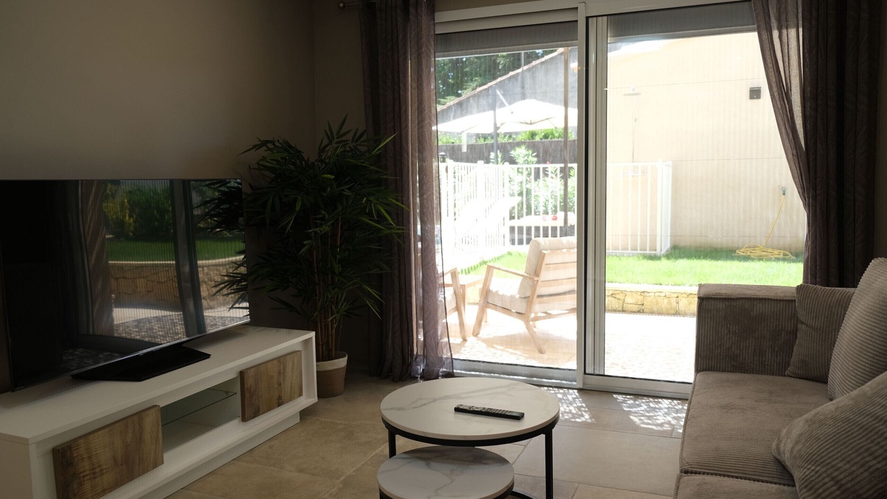 Photo of Livingroom in Mouries