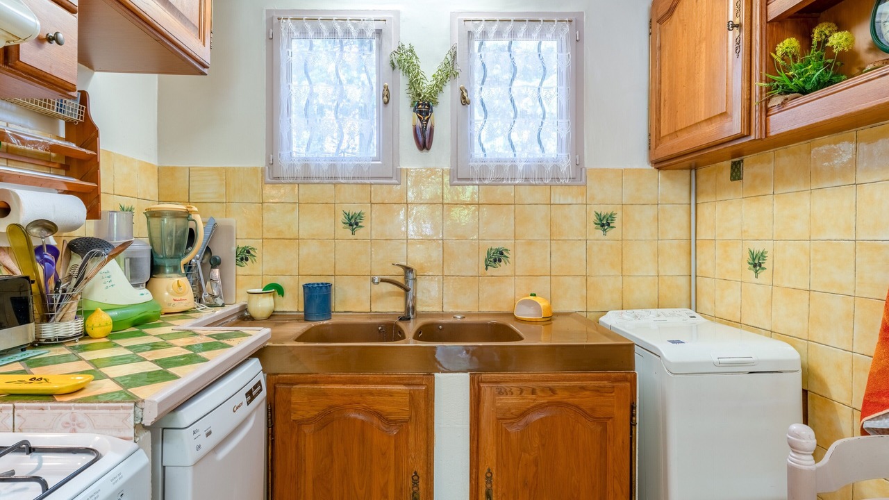 Photo of Kitchen in Eygalieres