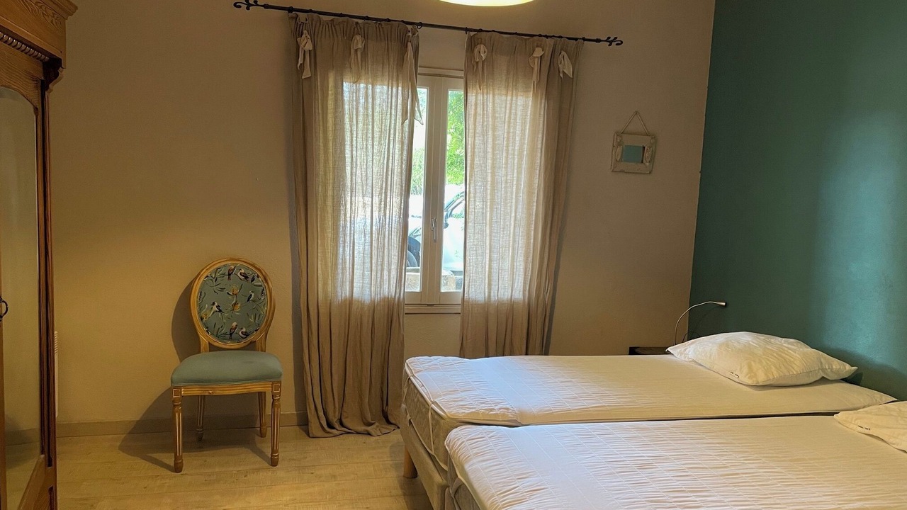 Photo of Bedroom in Eygalieres