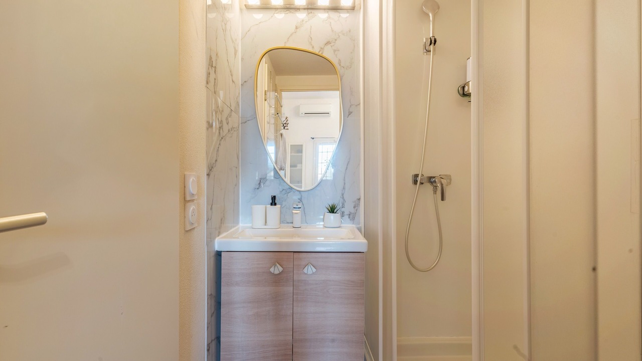 Photo of Bathroom in Eyguieres