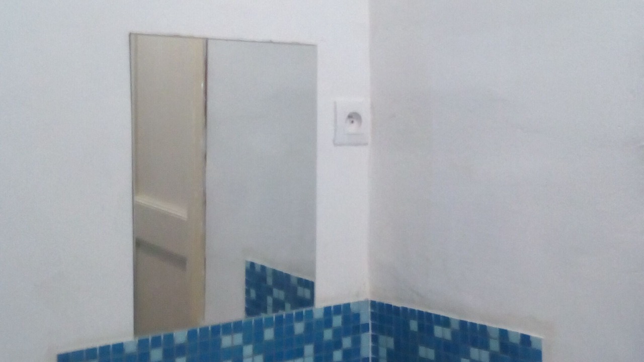 Photo of Bathroom in Beziers City Centre