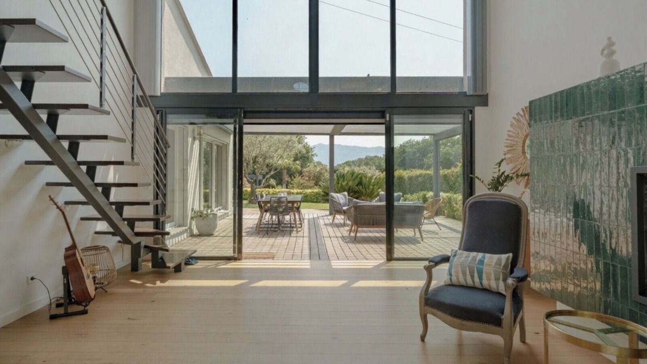 Photo of Livingroom in Gemenos