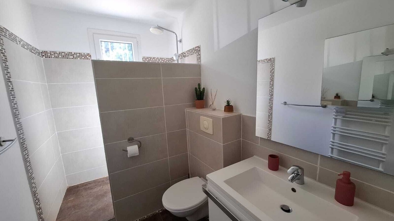 Photo of Bathroom in Gemenos