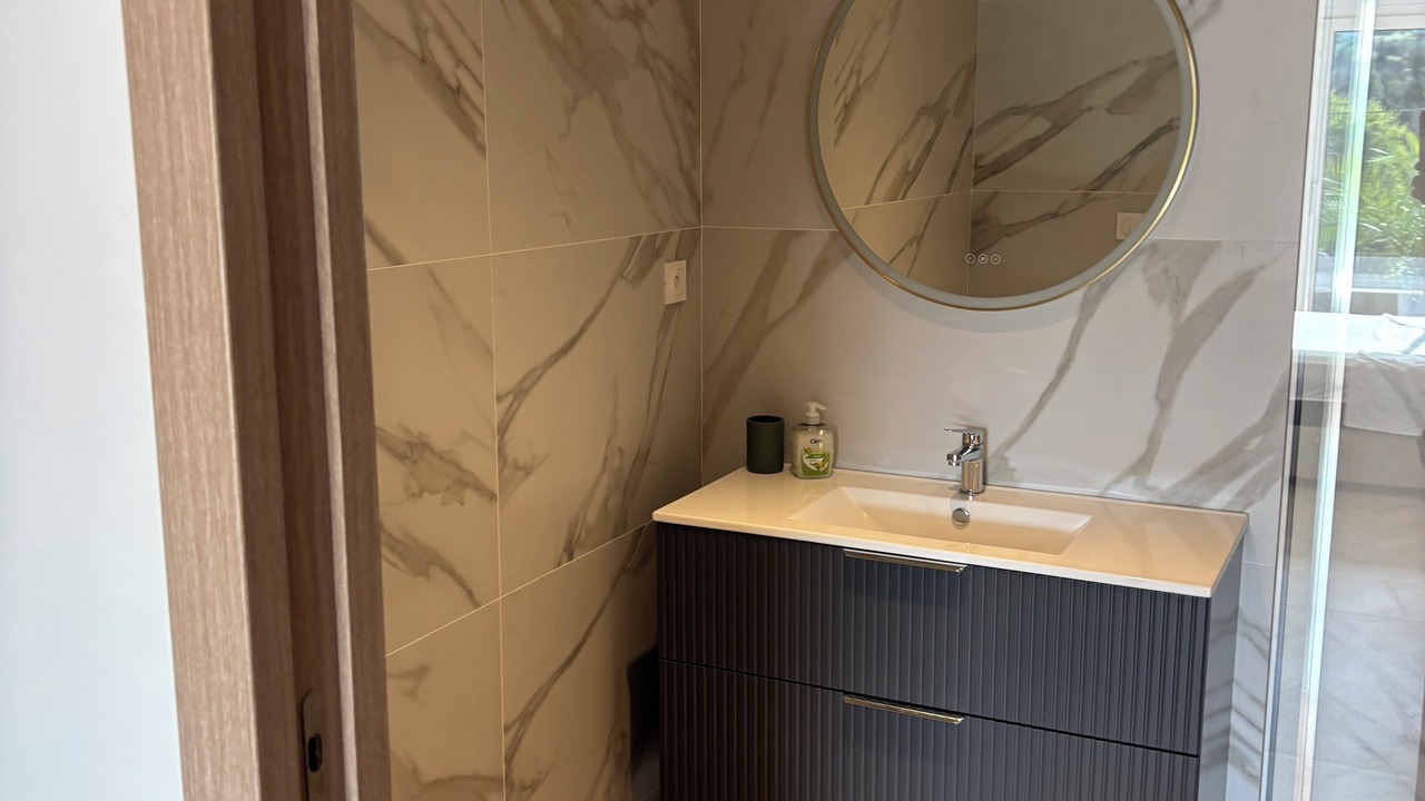 Photo of Bathroom in Caremeau