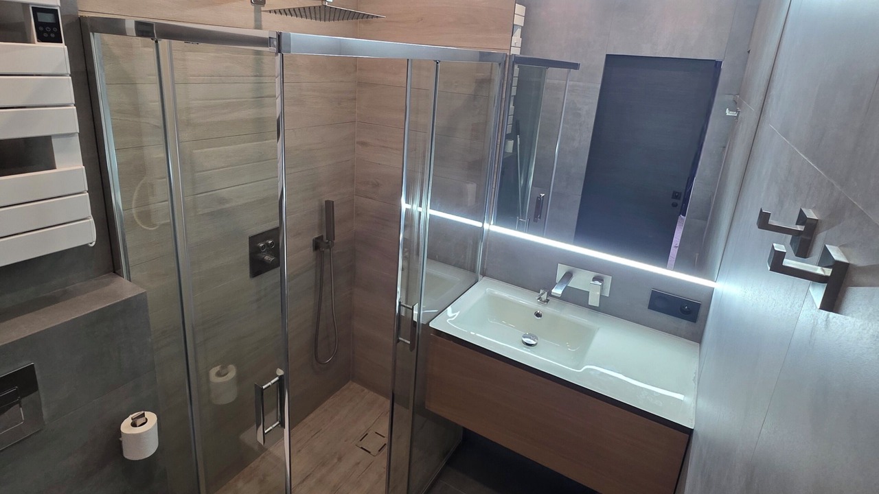 Photo of Bathroom in Carnoux-en-Provence
