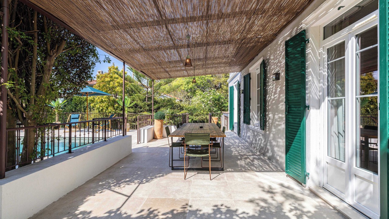 Photo of Outdoor in California - Pezou