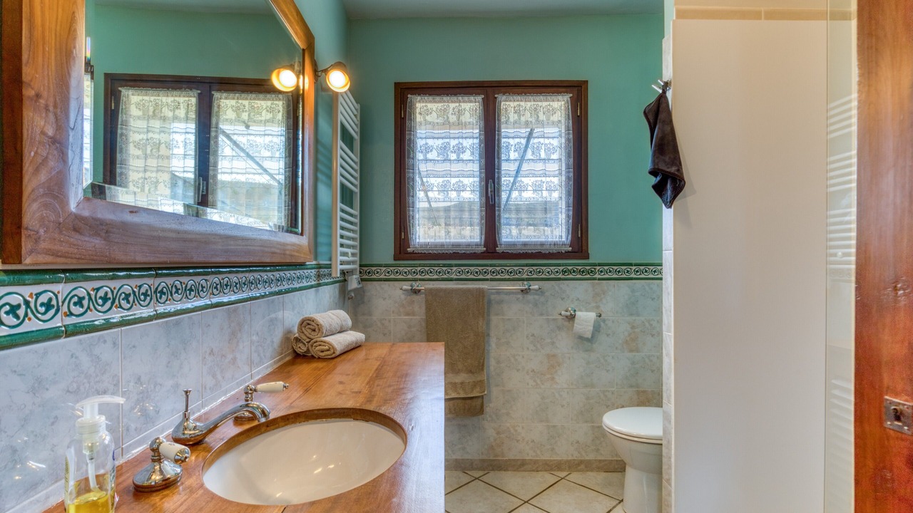 Photo of Bathroom in La Tour-Sur-Orb