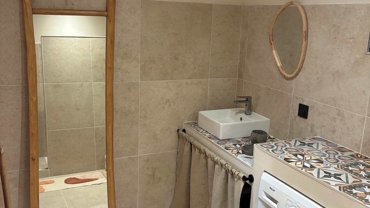 Photo of Bathroom in Graveson
