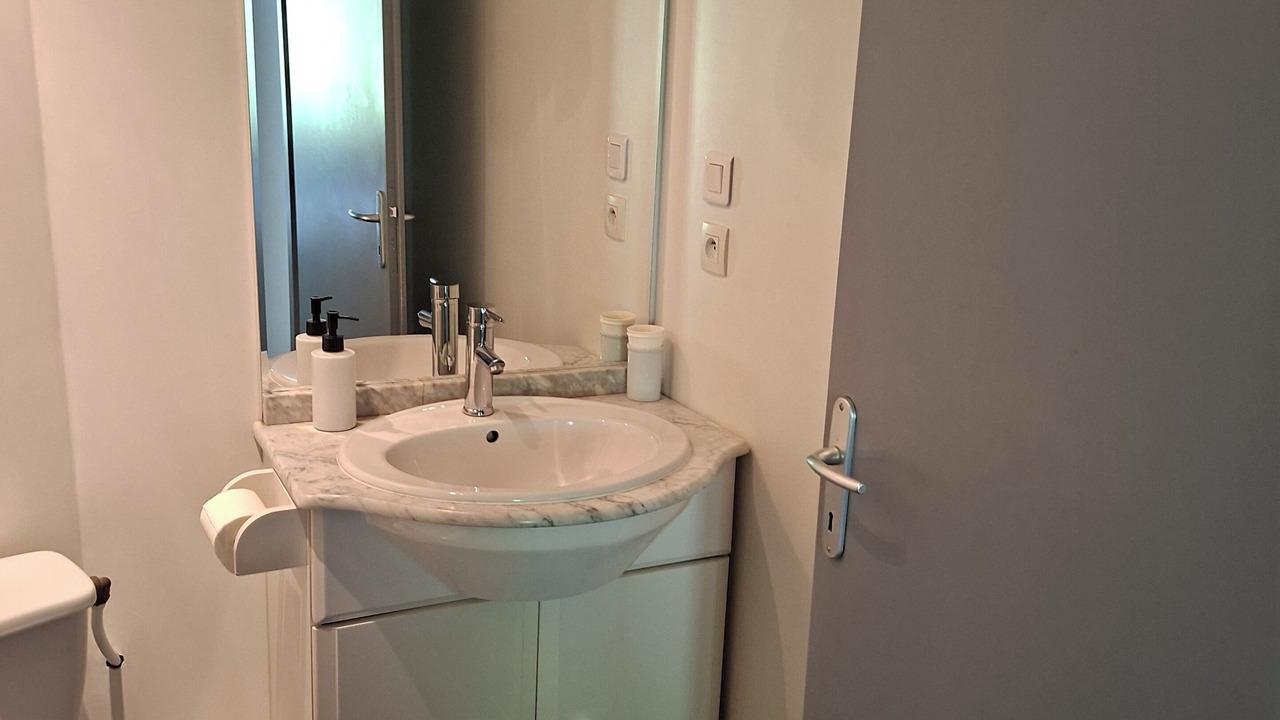Photo of Bathroom in Enchastrayes