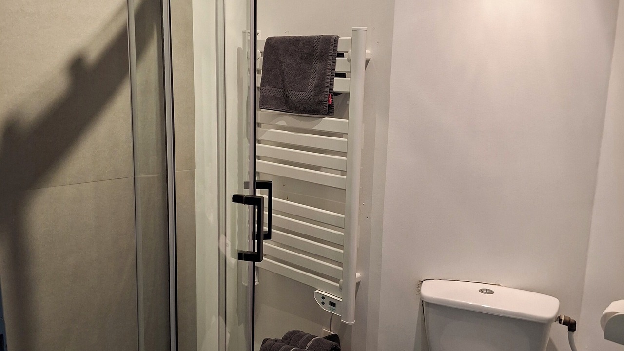 Photo of Bathroom in Enchastrayes