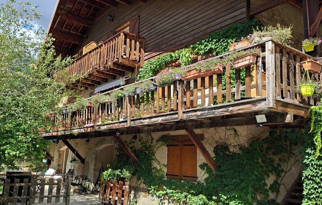 Photo of Outdoor in Enchastrayes