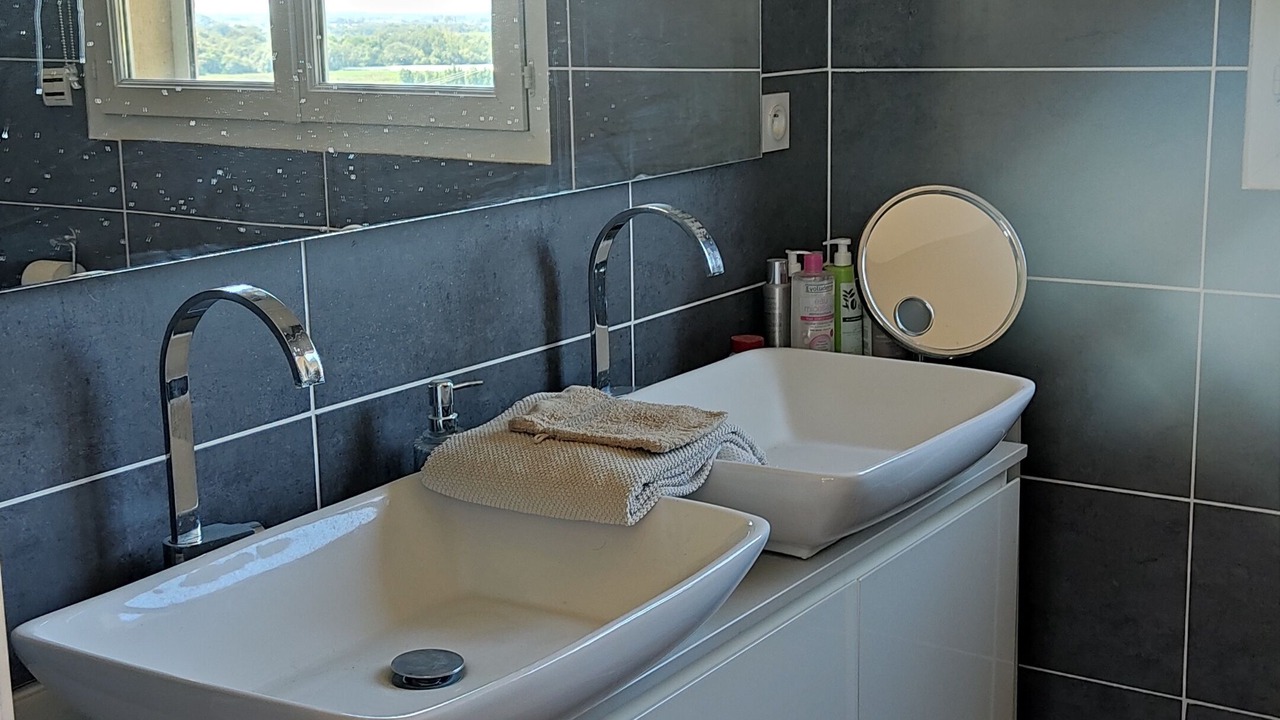 Photo of Bathroom in Bellegarde