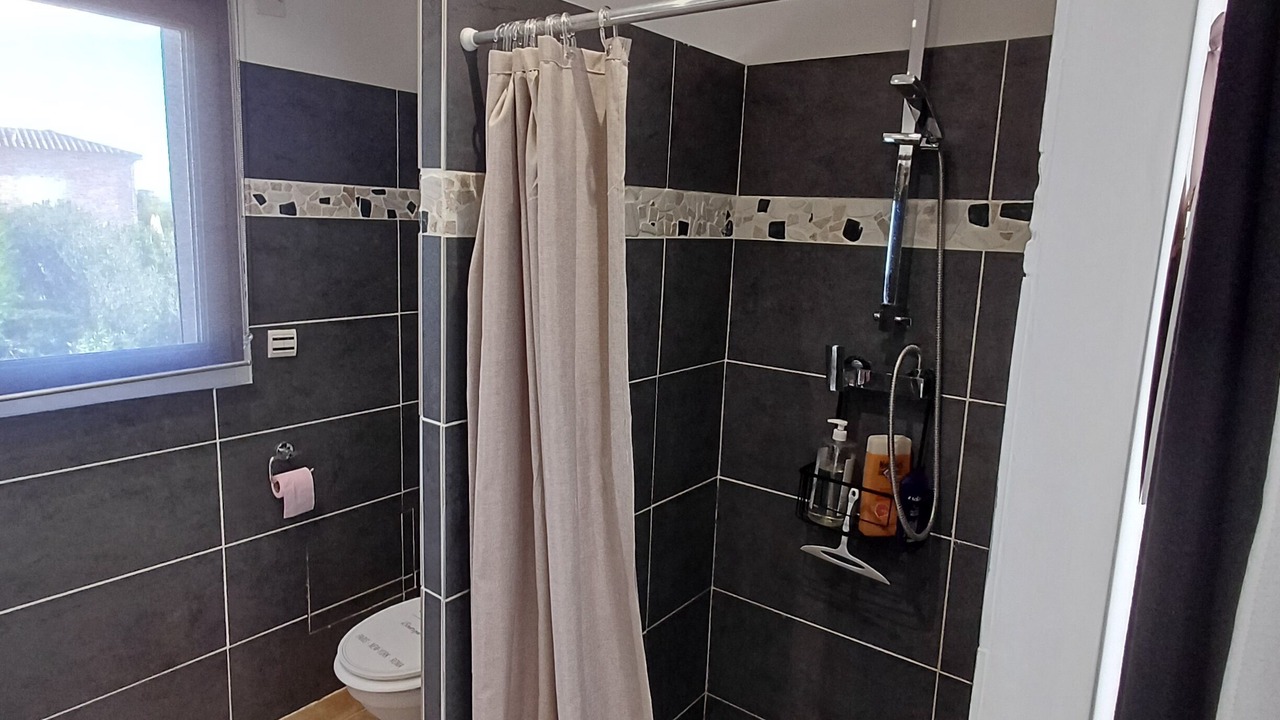 Photo of Bathroom in Bellegarde