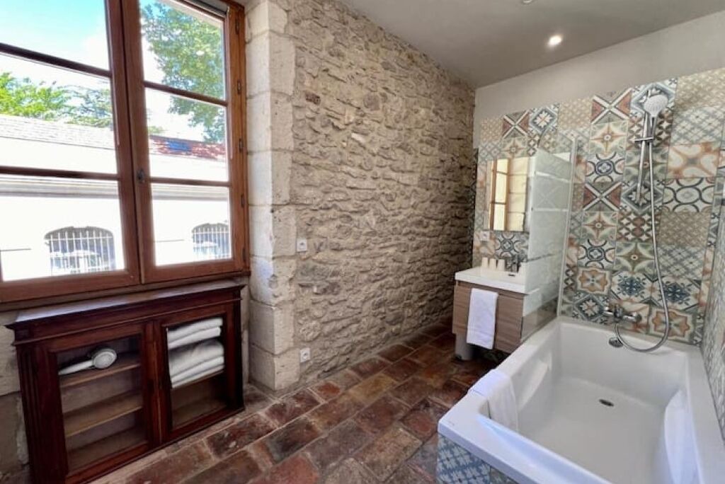 Photo of Bathroom in Quartier Administrations
