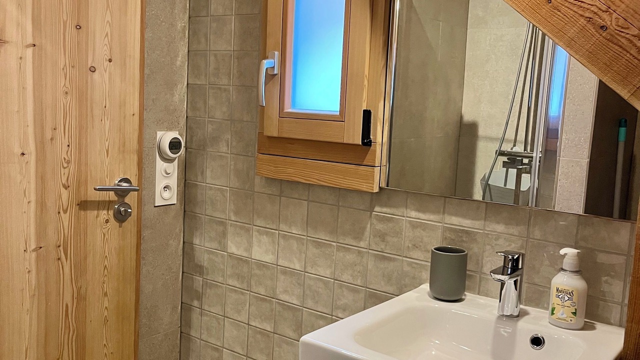 Photo of Bathroom in Vallouise
