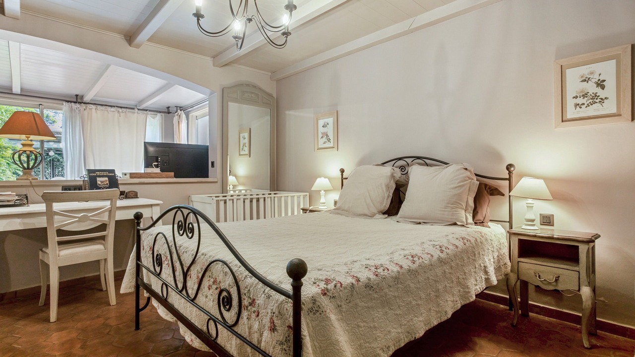 Photo of Bedroom in La Cadiere-d'Azur