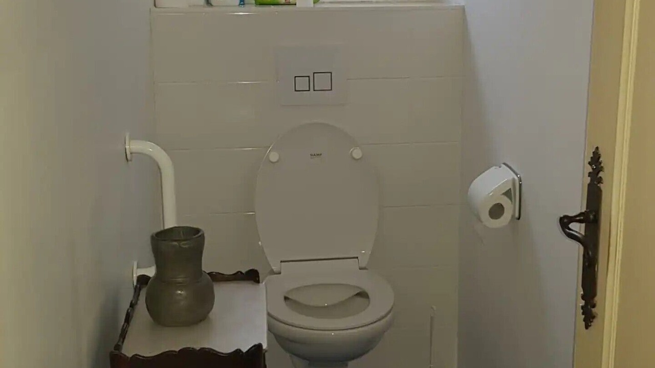 Photo of Bathroom in Saint-Mitre-les-Remparts