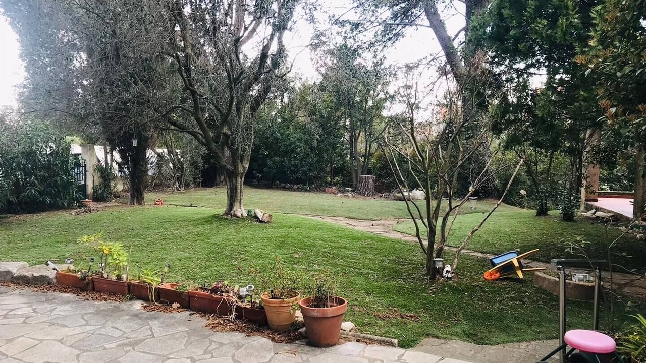 Photo of Outdoor in Saint-Mitre-les-Remparts