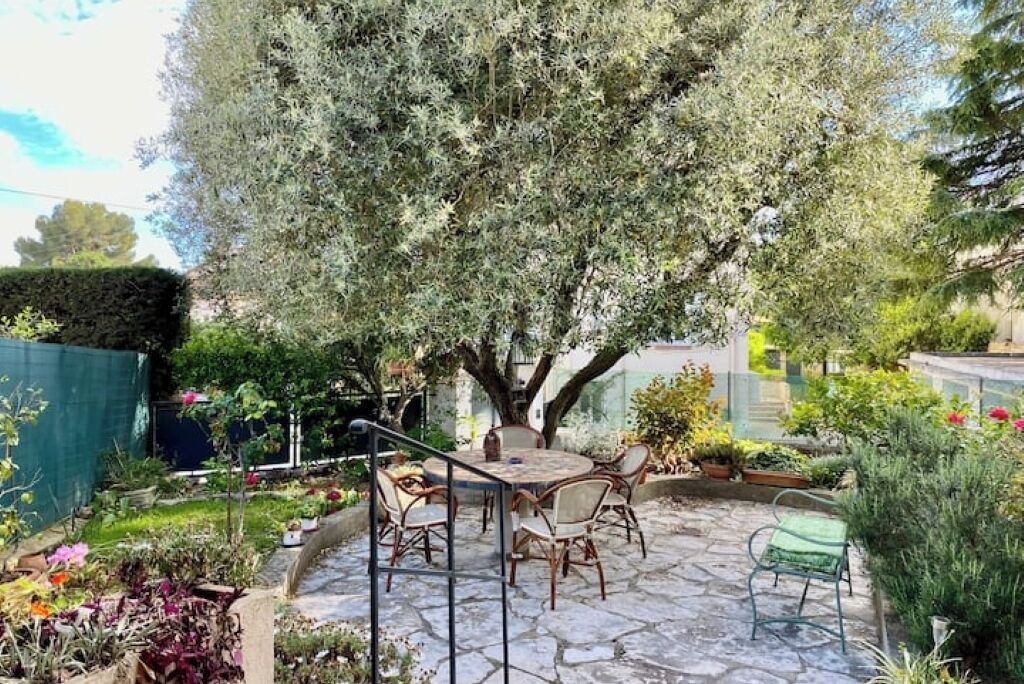 Photo of Outdoor in California - Pezou
