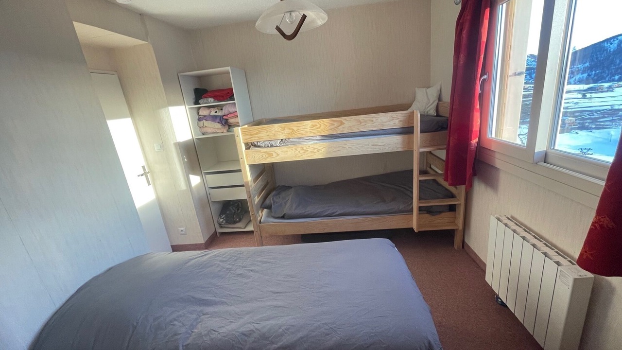 Photo of Bedroom in Peone