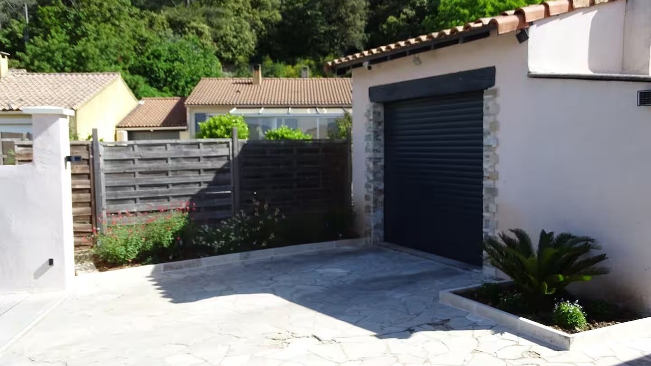 Photo of Outdoor in La Roquebrussanne