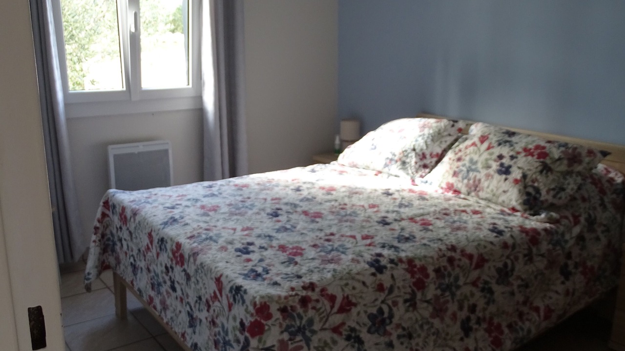Photo of Bedroom in La Roquebrussanne