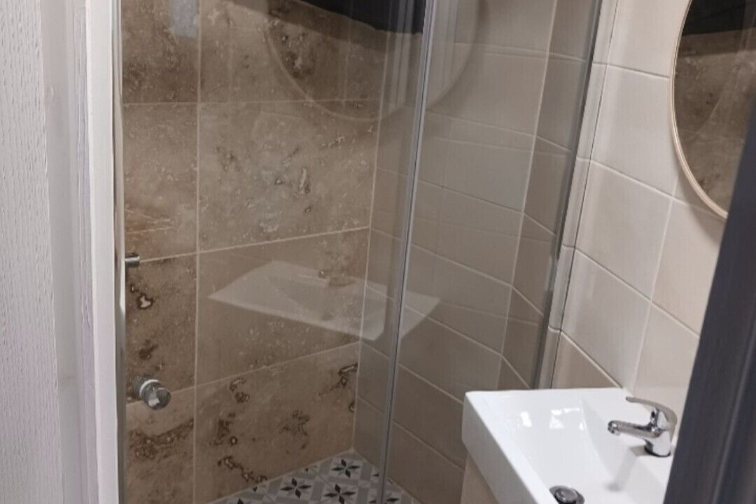 Photo of Bathroom in Roujan