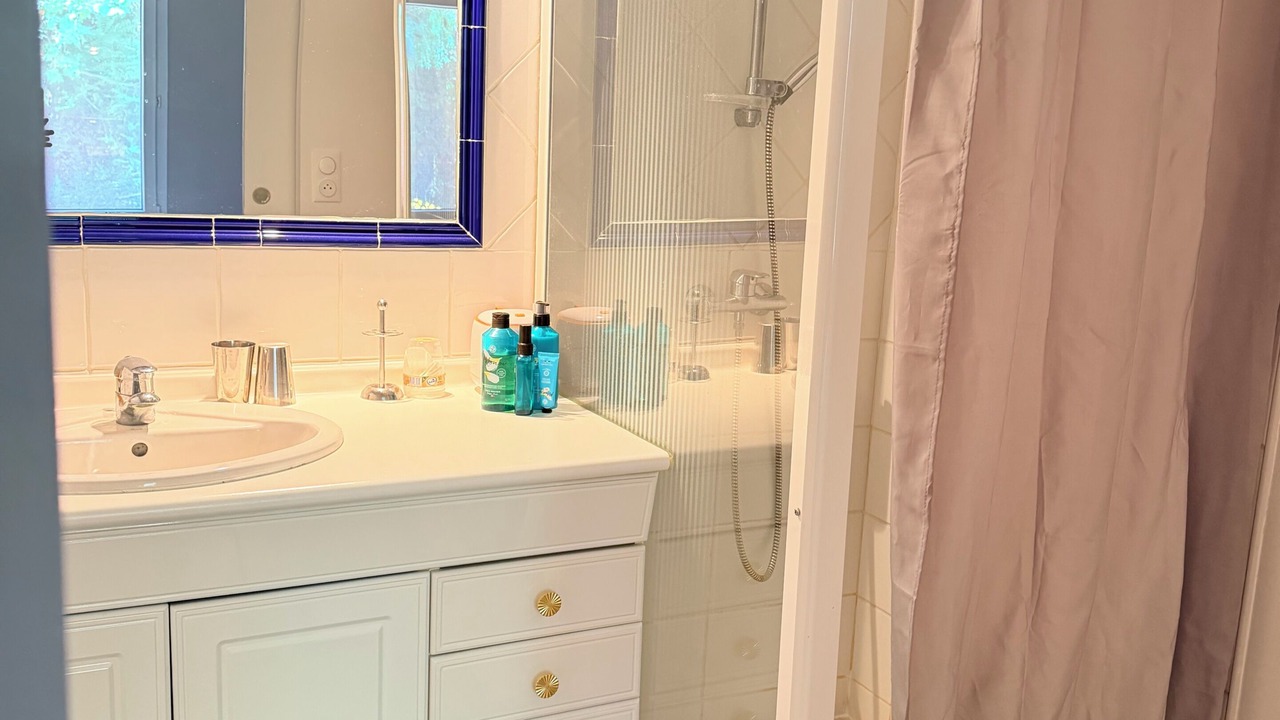Photo of Bathroom in Montcalm