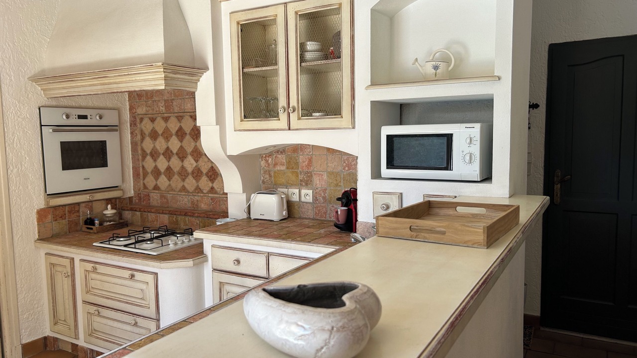 Photo of Kitchen in Mouries